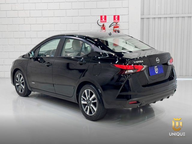 Nissan Versa 1.6 16V FLEX ADVANCE XTRONIC 2023/2024 preto à venda na Unique Automóveis em Indaiatuba — foto 6
