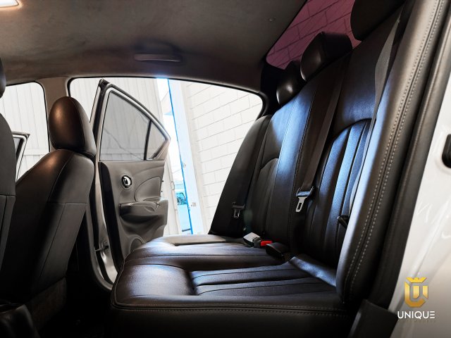 Nissan Versa 1.6 16V FLEX V-DRIVE PREMIUM XTRONIC 2021 prata à venda na Unique Automóveis em Indaiatuba — foto 17