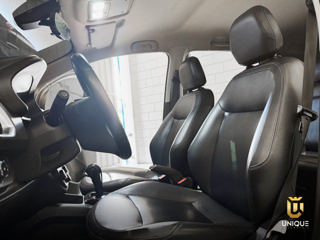 Chevrolet Spin 1.8 PREMIER 8V FLEX 4P AUTOMÁTICO 2023 cinza à venda na Unique Automóveis em Indaiatuba — foto 10