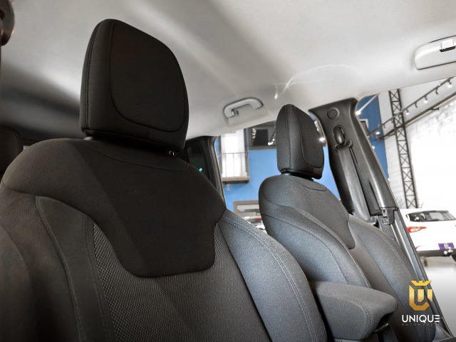Jeep Renegade 1.8 16V FLEX 4P AUTOMATICO 2019/2020 preto à venda na Unique Automóveis em Indaiatuba — foto 9