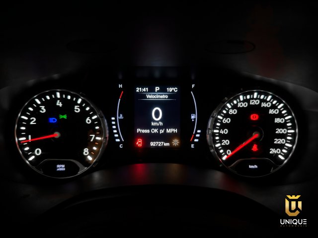 Jeep Renegade 1.8 16V FLEX 4P AUTOMATICO 2019/2020 preto à venda na Unique Automóveis em Indaiatuba — foto 10