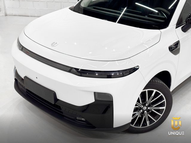 Leapmotor B10 56,2 KW BEV 2026 branco à venda na Unique Automóveis em Indaiatuba — foto 3