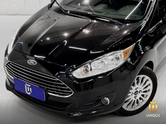 Ford Fiesta Sedan 1.6 TITANIUM SEDAN 16V FLEX 4P AUTO 2013/2014 preto à venda na Unique Automóveis em Indaiatuba — foto 3