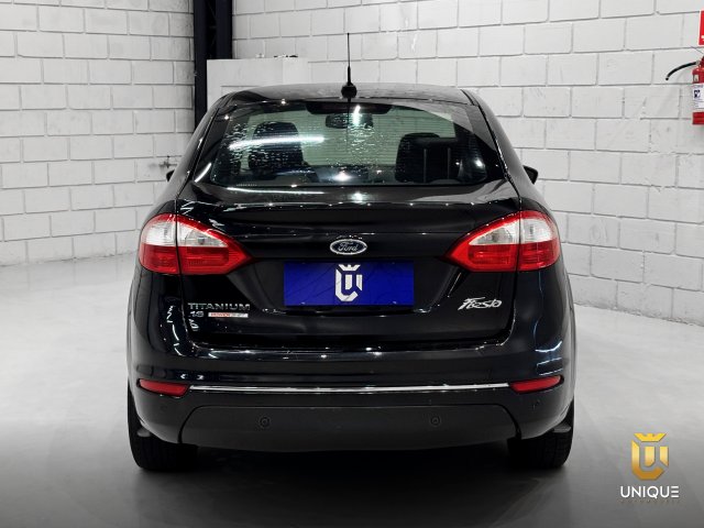 Ford Fiesta Sedan 1.6 TITANIUM SEDAN 16V FLEX 4P AUTO 2013/2014 preto à venda na Unique Automóveis em Indaiatuba — foto 5