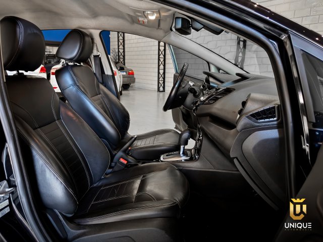 Ford Fiesta Sedan 1.6 TITANIUM SEDAN 16V FLEX 4P AUTO 2013/2014 preto à venda na Unique Automóveis em Indaiatuba — foto 15