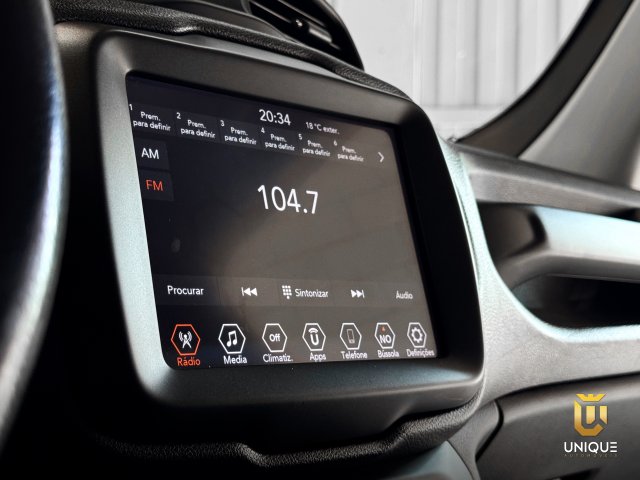 Jeep Renegade 1.8 16V FLEX LONGITUDE 4P AUTOMÁTICO 2019/2020 branco à venda na Unique Automóveis em Indaiatuba — foto 17