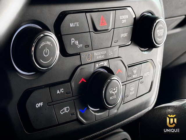 Jeep Renegade 1.8 16V FLEX LONGITUDE 4P AUTOMÁTICO 2019/2020 branco à venda na Unique Automóveis em Indaiatuba — foto 18