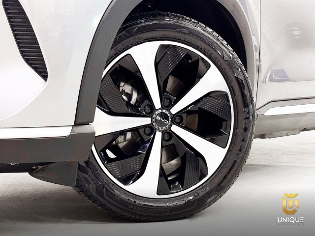 Byd Song Plus 1.5 DM-I HÍBRIDO AUTOMÁTICO 2024/2025 cinza à venda na Unique Automóveis em Indaiatuba — foto 4