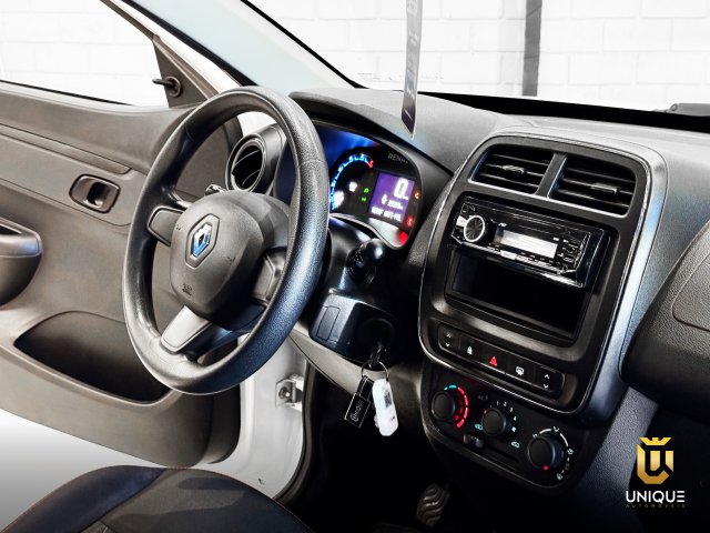 Renault Kwid 1.0 12V SCE FLEX ZEN MANUAL 2025/2026 branco à venda na Unique Automóveis em Indaiatuba — foto 18