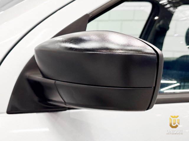 Volkswagen Voyage 1.6 MSI TOTALFLEX TRENDLINE 4P MANUAL 2017/2018 prata à venda na Unique Automóveis em Indaiatuba — foto 5