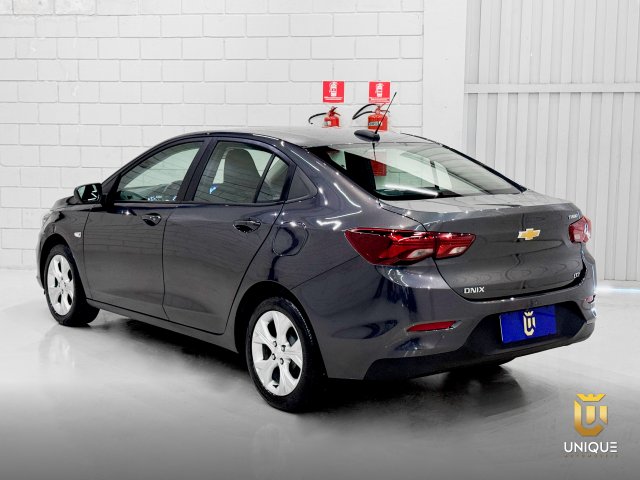 Chevrolet Onix 1.0 TURBO FLEX PLUS LTZ AUTOMÁTICO 2023/2024 cinza à venda na Unique Automóveis em Indaiatuba — foto 9