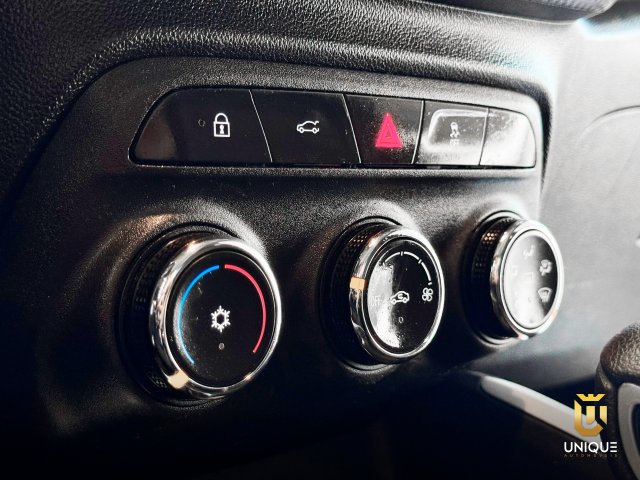 Chevrolet Onix 1.0 TURBO FLEX PLUS LTZ AUTOMÁTICO 2023/2024 cinza à venda na Unique Automóveis em Indaiatuba — foto 17