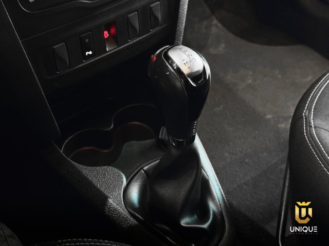 Renault Sandero 1.6 16V SCE FLEX ZEN X-TRONIC 2019/2020 branco à venda na Unique Automóveis em Indaiatuba — foto 19