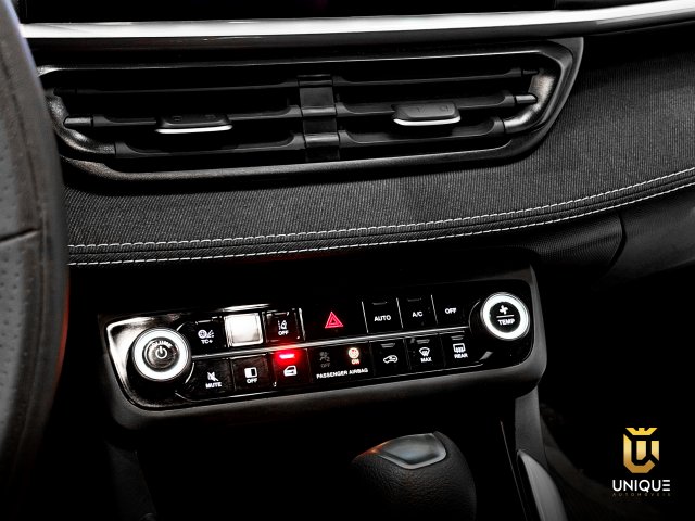 Fiat Fastback 1.0 TURBO 200 HYBRID AUDACE CVT 2025 preto à venda na Unique Automóveis em Indaiatuba — foto 15