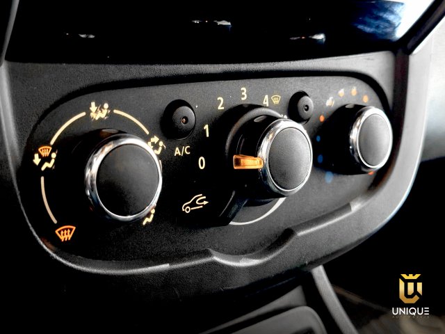 Renault Duster 1.6 16V SCE FLEX EXPRESSION MANUAL 2018/2019 preto à venda na Unique Automóveis em Indaiatuba — foto 18