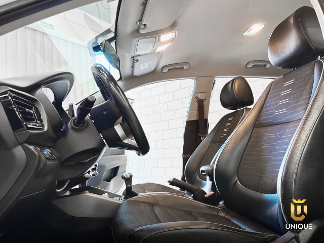 Kia Stonic 1.0 TGDI MHEV SX AUTOMÁTICO 2021/2022 branco à venda na Unique Automóveis em Indaiatuba — foto 10