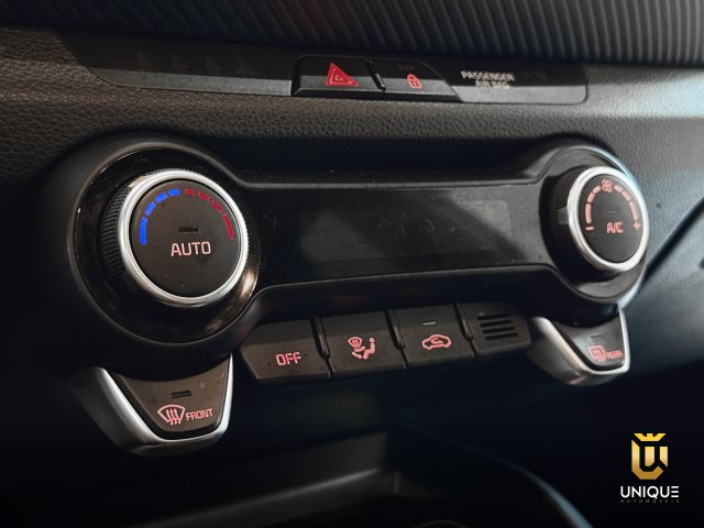 Kia Stonic 1.0 TGDI MHEV SX AUTOMÁTICO 2021/2022 branco à venda na Unique Automóveis em Indaiatuba — foto 16