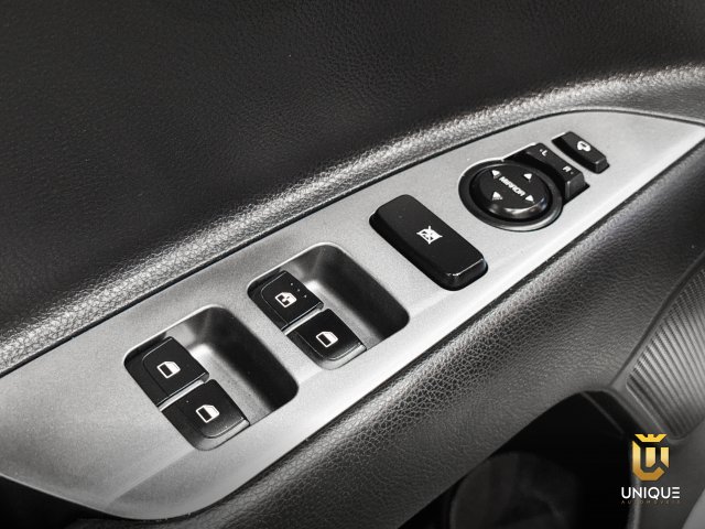 Kia Stonic 1.0 TGDI MHEV SX AUTOMÁTICO 2021/2022 branco à venda na Unique Automóveis em Indaiatuba — foto 18