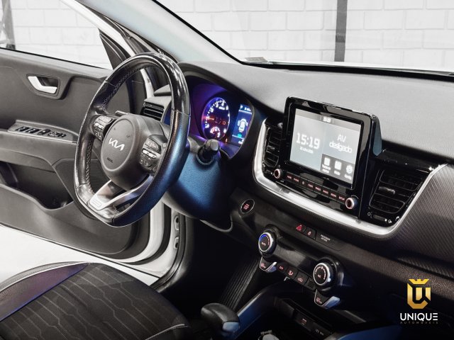 Kia Stonic 1.0 TGDI MHEV SX AUTOMÁTICO 2021/2022 branco à venda na Unique Automóveis em Indaiatuba — foto 20