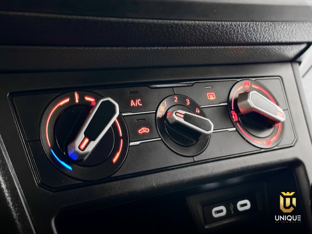 Volkswagen Polo 1.0 170 TSI COMFORTLINE AUTOMÁTICO 2023/2024 cinza à venda na Unique Automóveis em Indaiatuba — foto 17