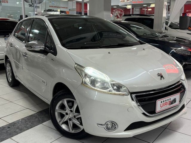 foto do veículo Peugeot 208   1.5 ALLURE 8V FLEX 4P MANUAL