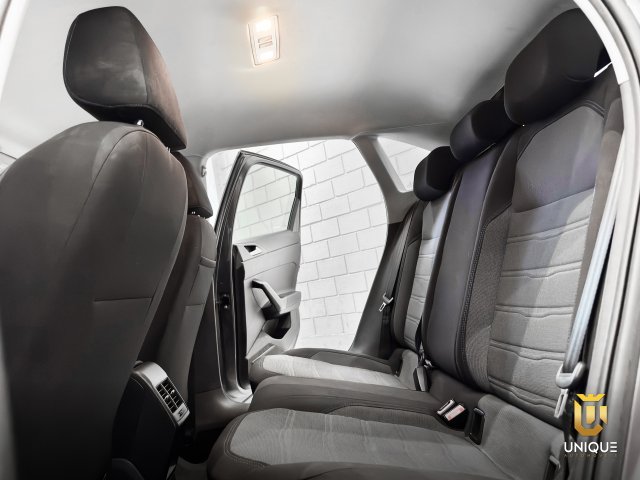 Volkswagen Nivus 1.0 200 TSI TOTAL FLEX COMFORTLINE AUTOMÁTICO 2022 cinza à venda na Unique Automóveis em Indaiatuba — foto 11