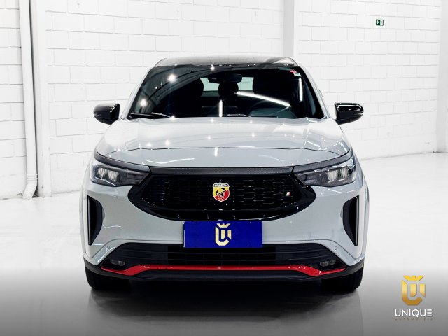 Fiat Fastback 1.3 TURBO 270 FLEX ABARTH AT6 2024/2025 cinza à venda na Unique Automóveis em Indaiatuba — foto 7