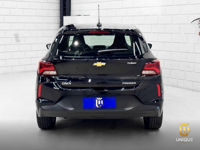 Chevrolet Onix 1.0 TURBO FLEX PLUS PREMIER AUTOMÁTICO 2022 preto à venda na Unique Automóveis em Indaiatuba — foto 7