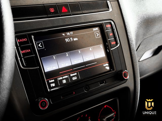 Volkswagen Fox 1.6 MSI TOTAL FLEX XTREME 4P MANUAL 2019 branco à venda na Unique Automóveis em Indaiatuba — foto 17