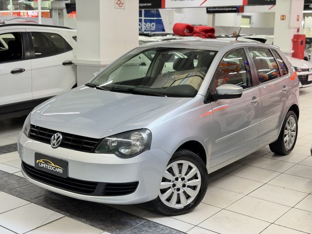 foto do veículo Volkswagen Polo   1.6 MI 8V TOTAL FLEX 4P MANUAL