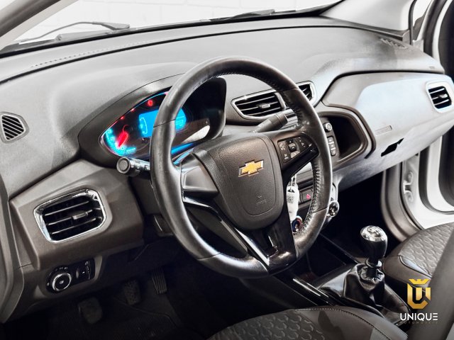 Chevrolet Prisma 1.4 MPFI LTZ 8V FLEX 4P MANUAL 2017 branco à venda na Unique Automóveis em Indaiatuba — foto 14