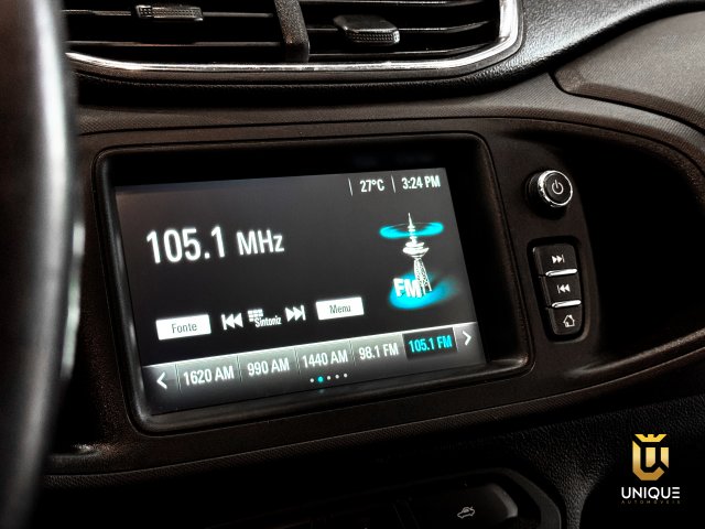 Chevrolet Prisma 1.4 MPFI LTZ 8V FLEX 4P MANUAL 2017 branco à venda na Unique Automóveis em Indaiatuba — foto 17