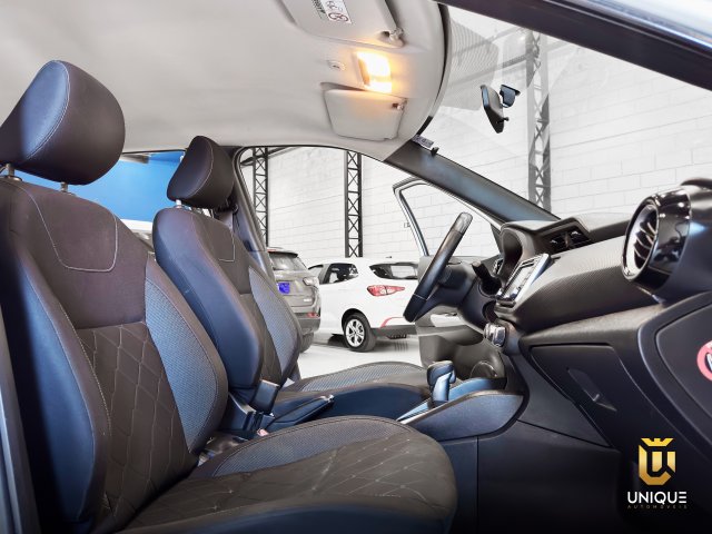 Nissan Kicks 1.6 16V FLEXSTART SV 4P XTRONIC 2017/2018 prata à venda na Unique Automóveis em Indaiatuba — foto 12