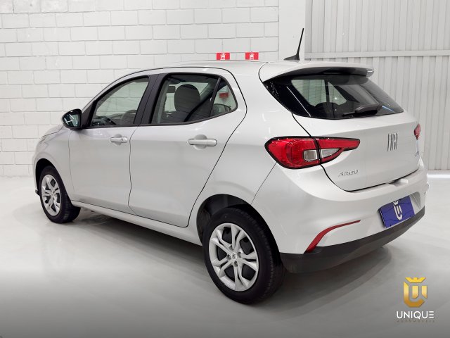 Fiat Argo 1.0 FIREFLY FLEX DRIVE MANUAL 2023 prata à venda na Unique Automóveis em Indaiatuba — foto 9