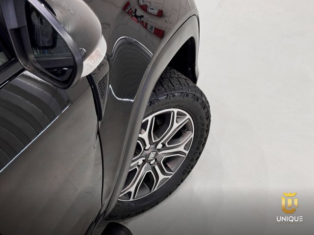 Fiat Strada 1.3 FIREFLY FLEX VOLCANO CD MANUAL 2021/2022 preto à venda na Unique Automóveis em Indaiatuba — foto 5