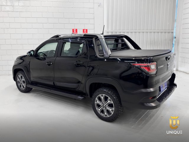 Fiat Strada 1.3 FIREFLY FLEX VOLCANO CD MANUAL 2021/2022 preto à venda na Unique Automóveis em Indaiatuba — foto 9
