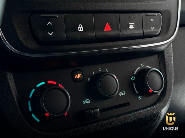 Renault Kwid 1.0 12V SCE FLEX ICONIC MANUAL 2025/2026 preto à venda na Unique Automóveis em Indaiatuba — foto 17