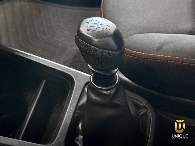 Renault Kwid 1.0 12V SCE FLEX ICONIC MANUAL 2025/2026 preto à venda na Unique Automóveis em Indaiatuba — foto 18