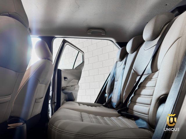Nissan Kicks 1.6 16V FLEXSTART ACTIVE XTRONIC 2020/2021 prata à venda na Unique Automóveis em Indaiatuba — foto 10