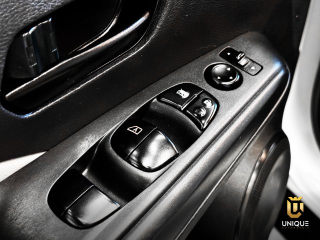 Nissan Kicks 1.6 16V FLEXSTART ACTIVE XTRONIC 2020/2021 prata à venda na Unique Automóveis em Indaiatuba — foto 15