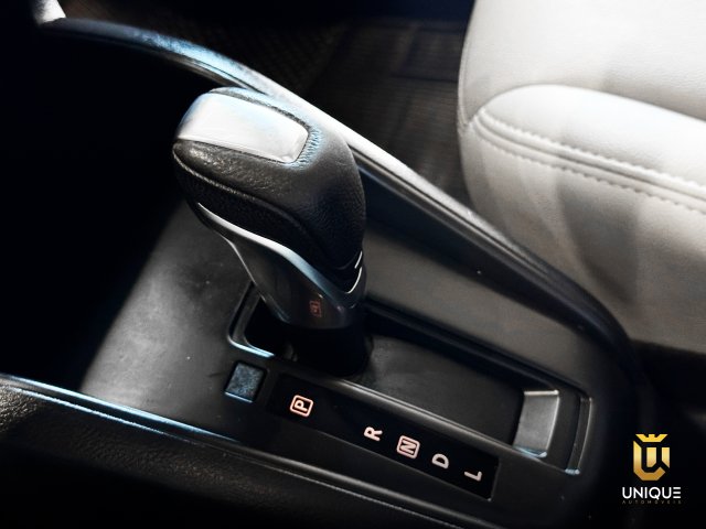 Nissan Kicks 1.6 16V FLEXSTART ACTIVE XTRONIC 2020/2021 prata à venda na Unique Automóveis em Indaiatuba — foto 18