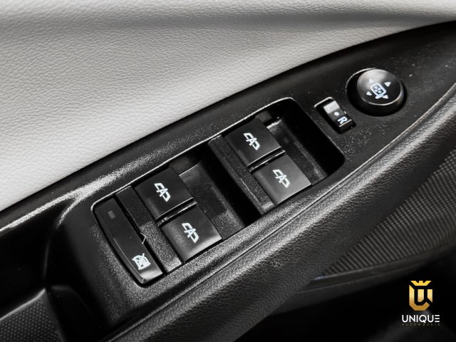 Chevrolet Onix 1.0 FLEX MANUAL 2024/2025 azul à venda na Unique Automóveis em Indaiatuba — foto 15