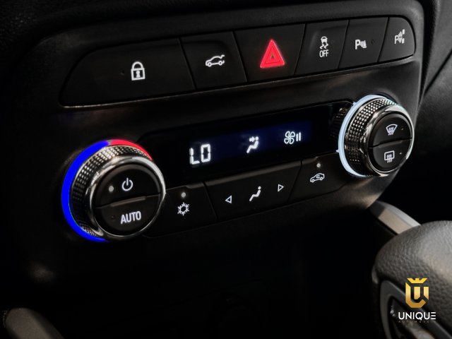 Chevrolet Onix 1.0 FLEX MANUAL 2024/2025 azul à venda na Unique Automóveis em Indaiatuba — foto 17