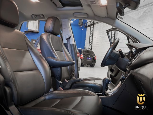 Chevrolet Tracker 1.4 16V TURBO FLEX PREMIER AUTOMÁTICO 2018 cinza à venda na Unique Automóveis em Indaiatuba — foto 12