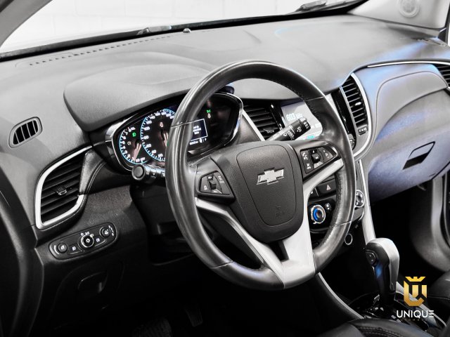 Chevrolet Tracker 1.4 16V TURBO FLEX PREMIER AUTOMÁTICO 2018 cinza à venda na Unique Automóveis em Indaiatuba — foto 19