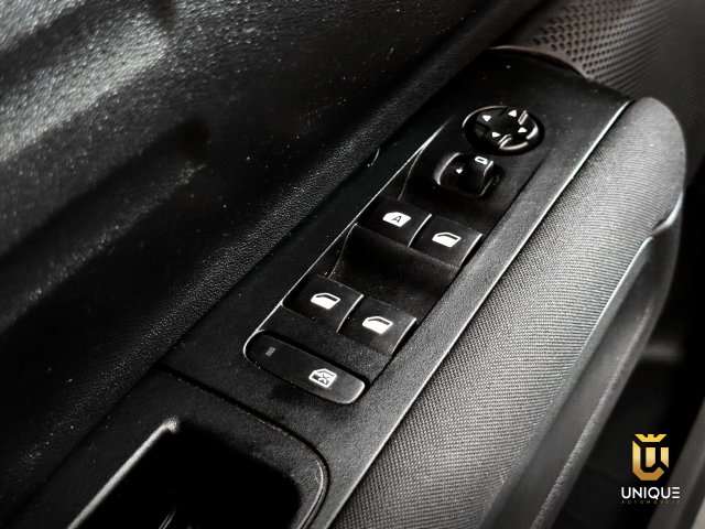 Citroën C4 Cactus 1.6 VTI 120 FLEX LIVE MANUAL 2018/2019 prata à venda na Unique Automóveis em Indaiatuba — foto 16