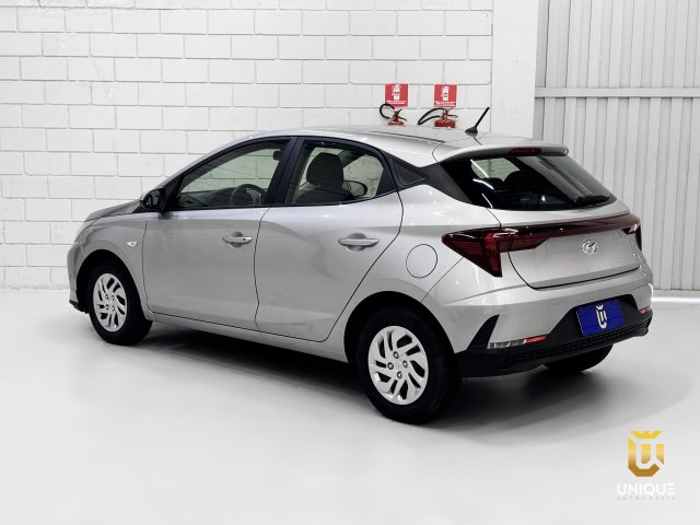 Hyundai Hb20 1.0 12V FLEX SENSE PLUS MANUAL 2023/2024 prata à venda na Unique Automóveis em Indaiatuba — foto 9