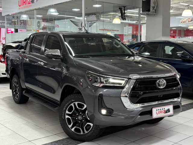 foto do veículo Toyota Hilux   2.8 D-4D TURBO DIESEL CD SRX 4X4 AUTOMÁTICO