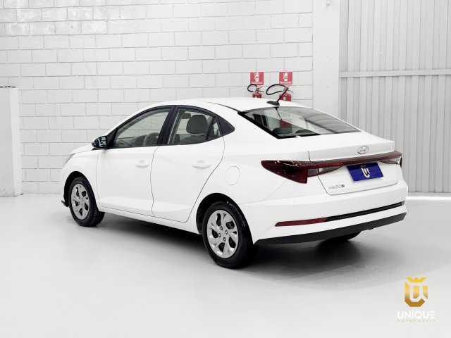 Hyundai Hb20s 1.0 12V FLEX COMFORT PLUS MANUAL 2023/2024 branco à venda na Unique Automóveis em Indaiatuba — foto 8