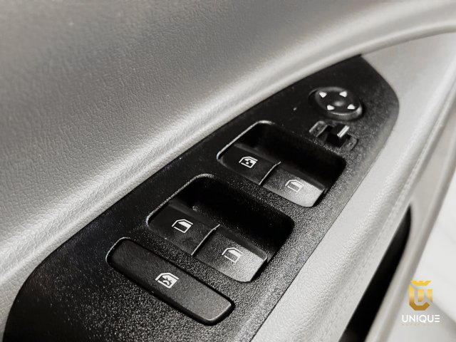 Hyundai Hb20s 1.0 12V FLEX COMFORT PLUS MANUAL 2023/2024 branco à venda na Unique Automóveis em Indaiatuba — foto 15